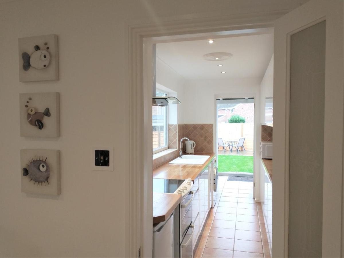 Villa Chipad Duo - Comfy House With Parking And Garden à Chichester Extérieur photo
